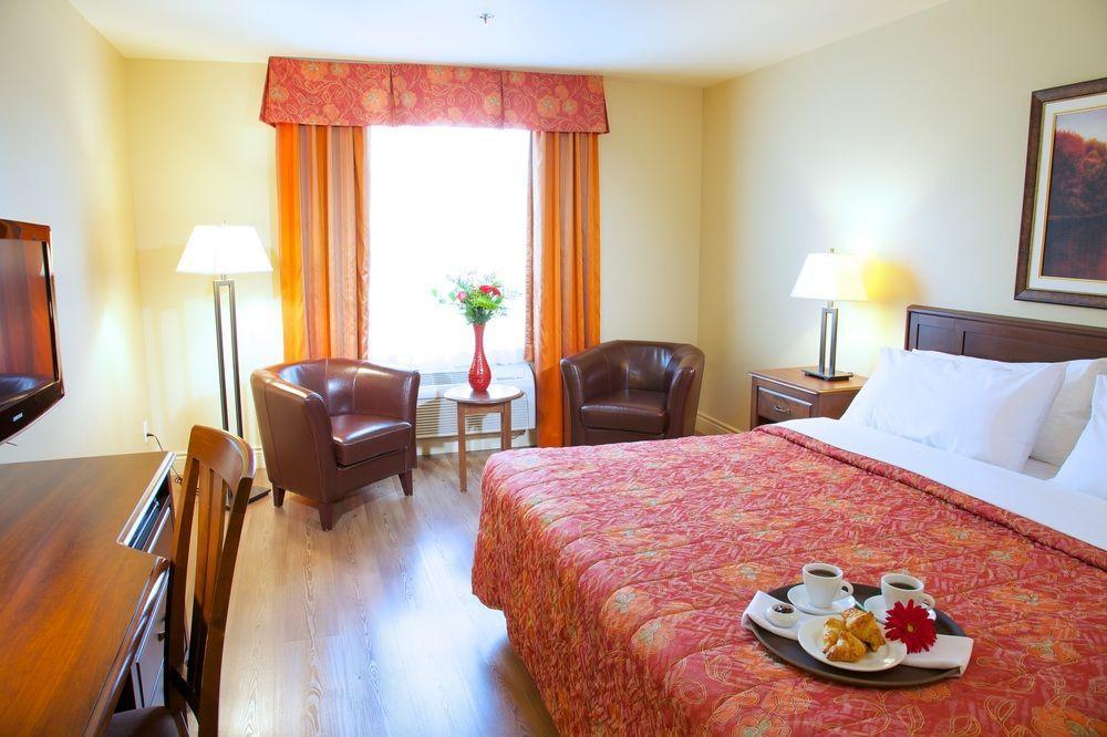 Days Inn By Wyndham Lévis Esterno foto